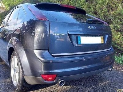 Usado 2006 Ford Focus Sedan | € 3.750 (Preço justo)