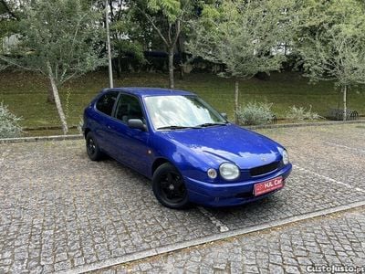 Azul Usado 1999 Toyota Corolla Van | € 4.999