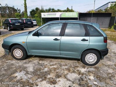 usado Seat Ibiza Gasolina 5 portas