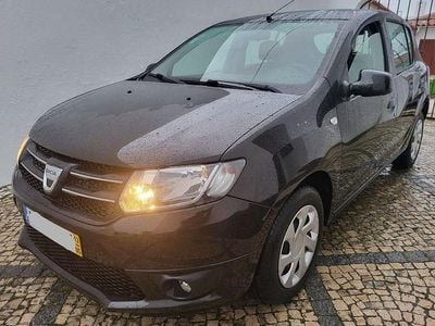 Usado 2013 Dacia Sandero Sedan | € 6.500 (Preço justo)