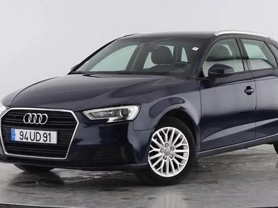 Cinza escuro Usado 2018 Audi A3 Sportback Sport Citadino | € 17.999 (Preço justo)