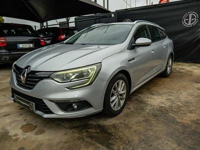 Usado Renault Mégane IV 110 HP (80 kW) 2018 Cinzento Carrinha