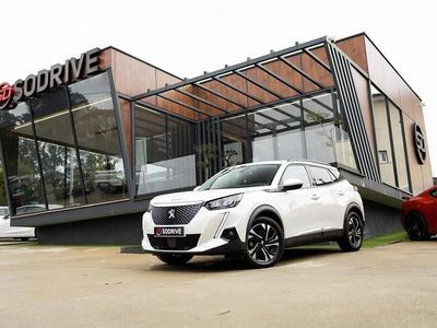 Branco Usado 2020 Peugeot e-2008 SUV | € 19.900 (Preço elevado)
