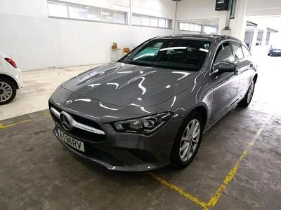 Usado Mercedes CLA250e Shooting Brake Style 218 HP (160 kW) 2022 Cinza Carrinha