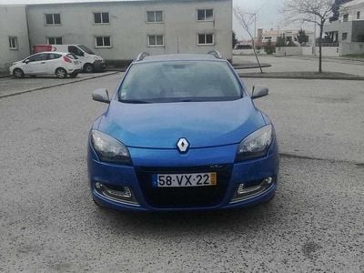 Azul Usado 2019 Renault Mégane GrandTour Carrinha | € 6.500
