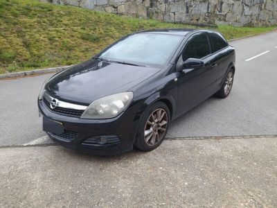 usado Opel Astra GTC 1.7cdti 125cv 6vel 2008