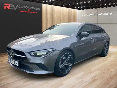 Usado Mercedes CLA180 Shooting Brake Progressive 116 HP (85 kW) 2020 Cinzento Carrinha