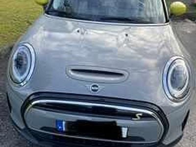 Cinzento Usado 2022 Mini Cooper SE Hatch Citadino | € 23.500 (Preço elevado)