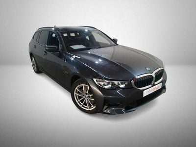 Cinza Usado 2022 BMW 320 Carrinha | € 25.990