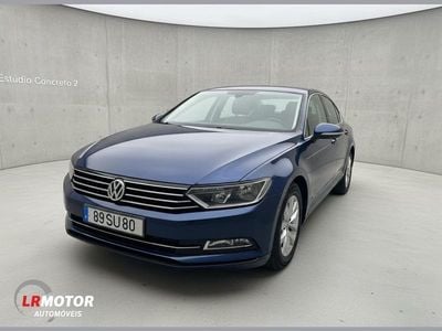 Usado VW Passat Highline 120 HP (88 kW) 2017 Azul Sedan