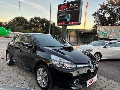 Preto Usado 2015 Renault Clio IV Citadino | € 11.990 (Preço elevado)
