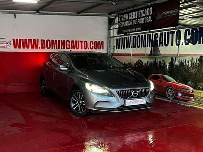 Cinza Usado 2019 Volvo V40 Momentum | € 15.950 (Super Preço)