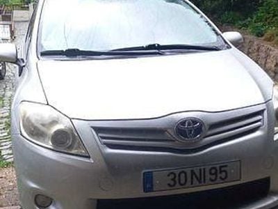 Usado Toyota Auris 90 HP (66 kW) 2011 Citadino