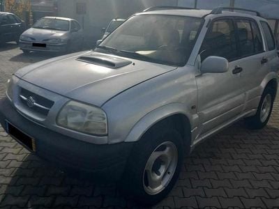 Usado Suzuki Grand Vitara 87 HP (63 kW) 2000 Cinzento