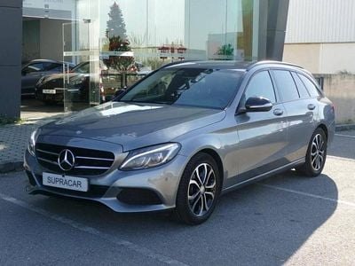 Cinzento Usado 2015 Mercedes C220 | € 18.900 (Preço justo)