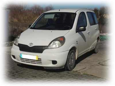 Toyota Yaris Verso