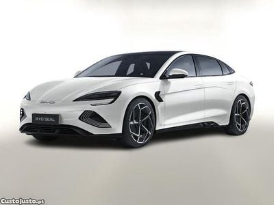 Usado BYD Seal Design 230 kW (313 HP) 2025 Cinza SUV