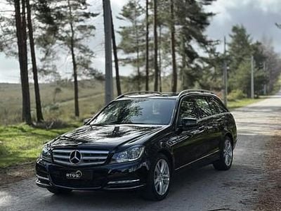 Usado Mercedes C220 Avantgarde 170 HP (125 kW) 2013 Preto Carrinha