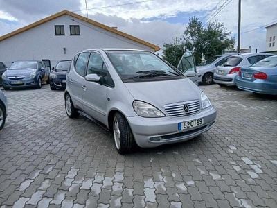 Usado Mercedes A170 95 HP (69 kW) 2004 Cinzento Citadino