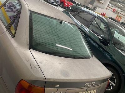 Usado 1995 Audi A4 Sedan | € 1.300