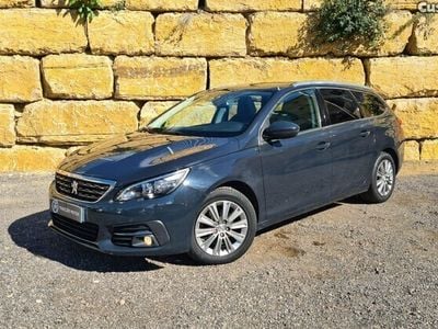 Cinza Usado 2020 Peugeot 308 Allure Carrinha | € 15.750 (Preço justo)