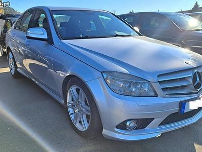 Cinza Usado 2007 Mercedes C220 Elegance Citadino | € 13.750