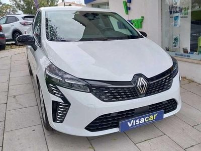 Branco Usado 2024 Renault Clio V | € 17.900 (Preço justo)