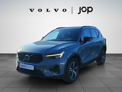 Prateado Usado 2022 Volvo XC40 Plus SUV | € 34.500 (Preço justo)