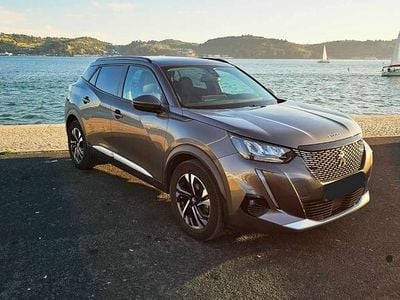 Cinzento Usado 2021 Peugeot 2008 Allure SUV | € 17.900 (Preço justo)