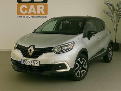 Cinzento Usado 2015 Renault Captur SUV | € 12.400 (Preço justo)