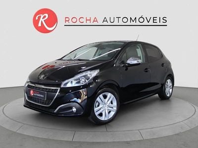 Usado Peugeot 208 Signature Sky 82 HP (60 kW) 2019 Preto Citadino