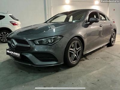 Cinza Usado 2020 Mercedes CLA200 AMG line Sedan | € 24.750 (Caro)