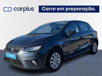 Cinza Usado 2024 Seat Ibiza Style | € 19.000 (Preço justo)