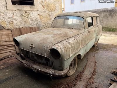 Cinza Usado 1980 Opel Olympia | € 1.900