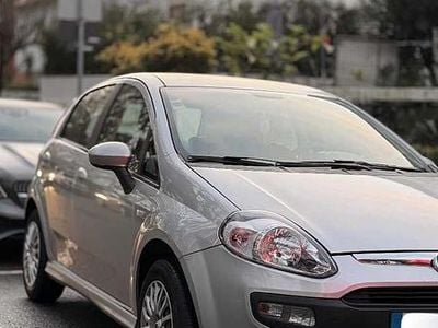 Cinzento Usado 2011 Fiat Punto Citadino | € 5.500 (Bom preço)