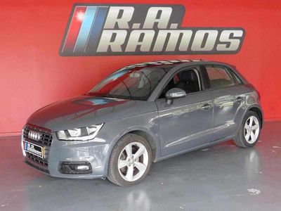 Usado Audi A1 Sport 116 HP (85 kW) 2015 Cinza Citadino