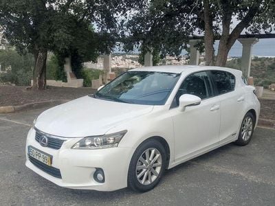 Usado 2012 Lexus CT200h Sedan | € 10.000