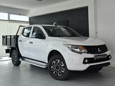 Usado Mitsubishi L Invite 154 HP (113 kW) 2017 Branco SUV