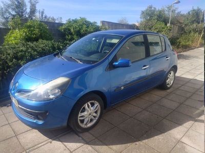 usado Renault Clio III 75cv