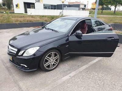 Usado Mercedes E250 204 HP (150 kW) 2011 Preto Coupé