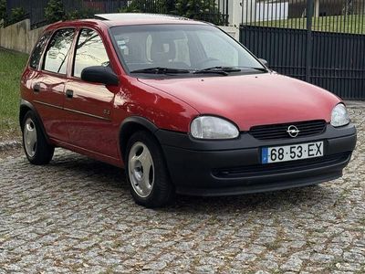 Usado Opel Corsa 45 HP (33 kW) 1995 Sedan