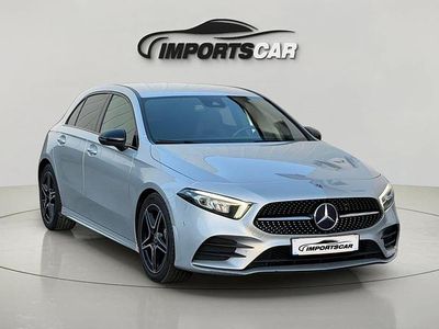 Cinza Usado 2020 Mercedes A180 AMG line | € 25.900 (Preço justo)
