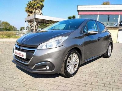 Cinzento Usado 2018 Peugeot 208 Citadino | € 12.500 (Preço elevado)
