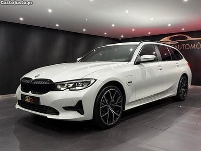 Branco Usado 2022 BMW 320e Sport Line Carrinha | € 27.500 (Super Preço)