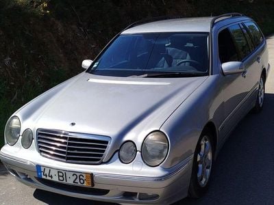 Mercedes E220