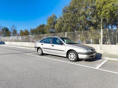Usado 1996 Renault Laguna Sedan | € 1.600