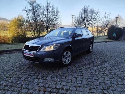 Cinzento Usado 2010 Skoda Octavia Ambition Carrinha | € 5.800 (Preço elevado)