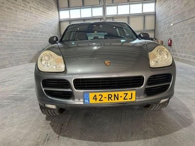 Usado Porsche Cayenne 260 HP (191 kW) 2005 SUV