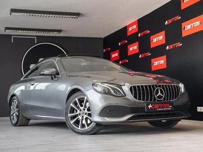 Cinzento Usado 2018 Mercedes E220 AMG line Coupé | € 31.900 (Bom preço)