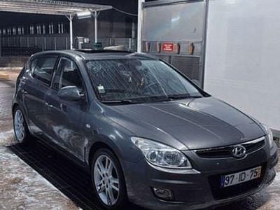 Usado Hyundai i30 Premium 140 HP (102 kW) 2009 Sedan